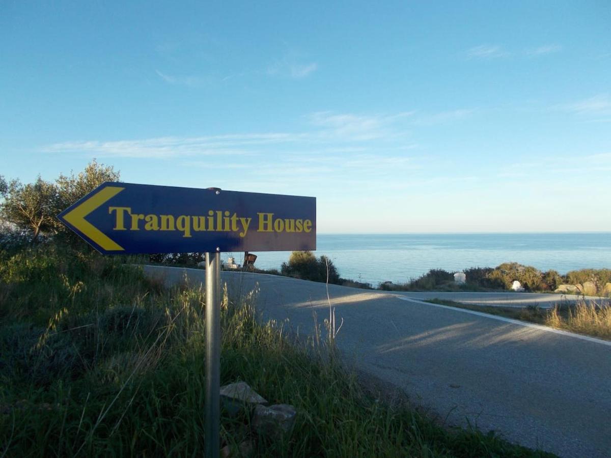 Vila Tranquility House Livadia  Exteriér fotografie